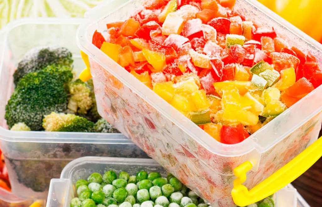 Заморожені овочі та фрукти: переваги та користь